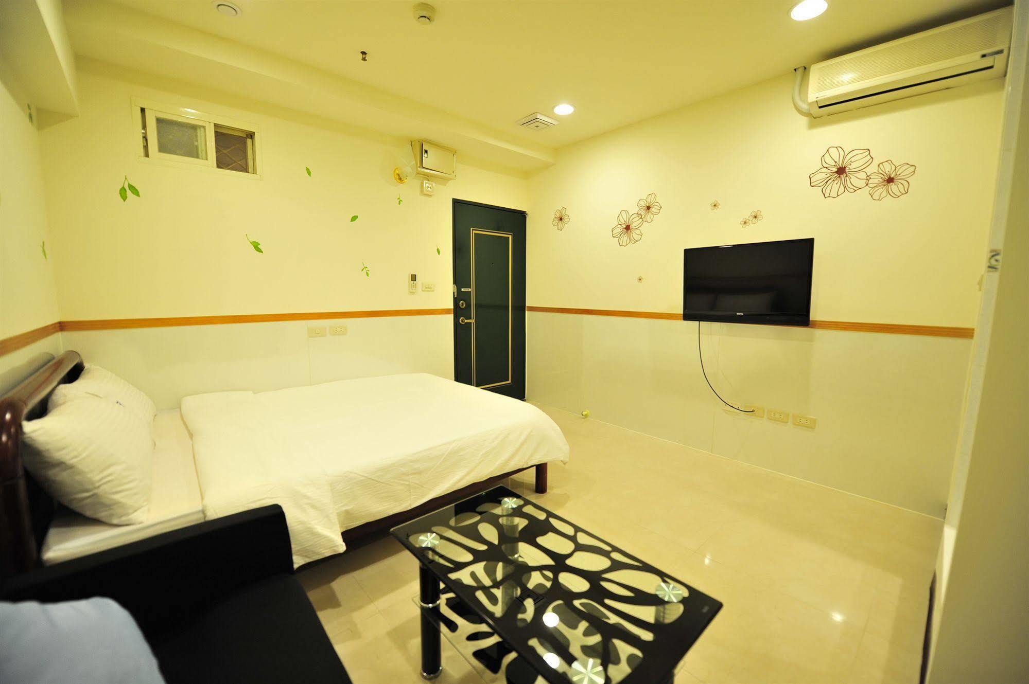 Ezbookers Dunhua Hotell Taipei Exteriör bild